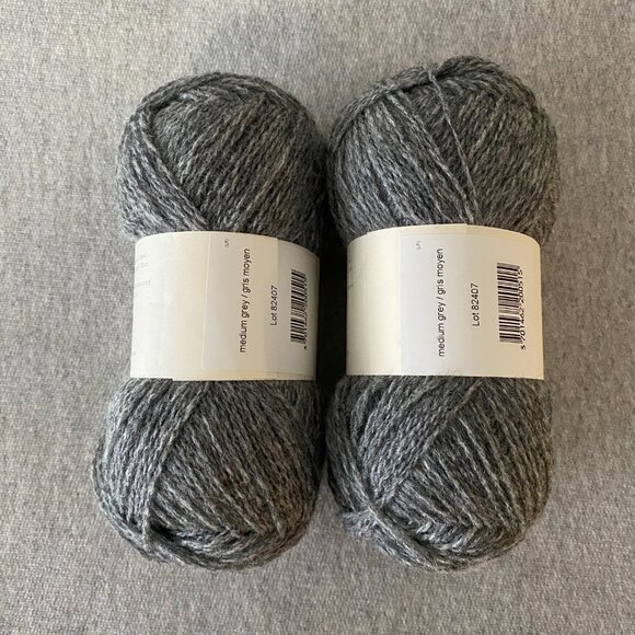 NWT Biches & Buches Le Petit Lambswool Colour Medium Grey Lot of 2 - Picture 3 of 6